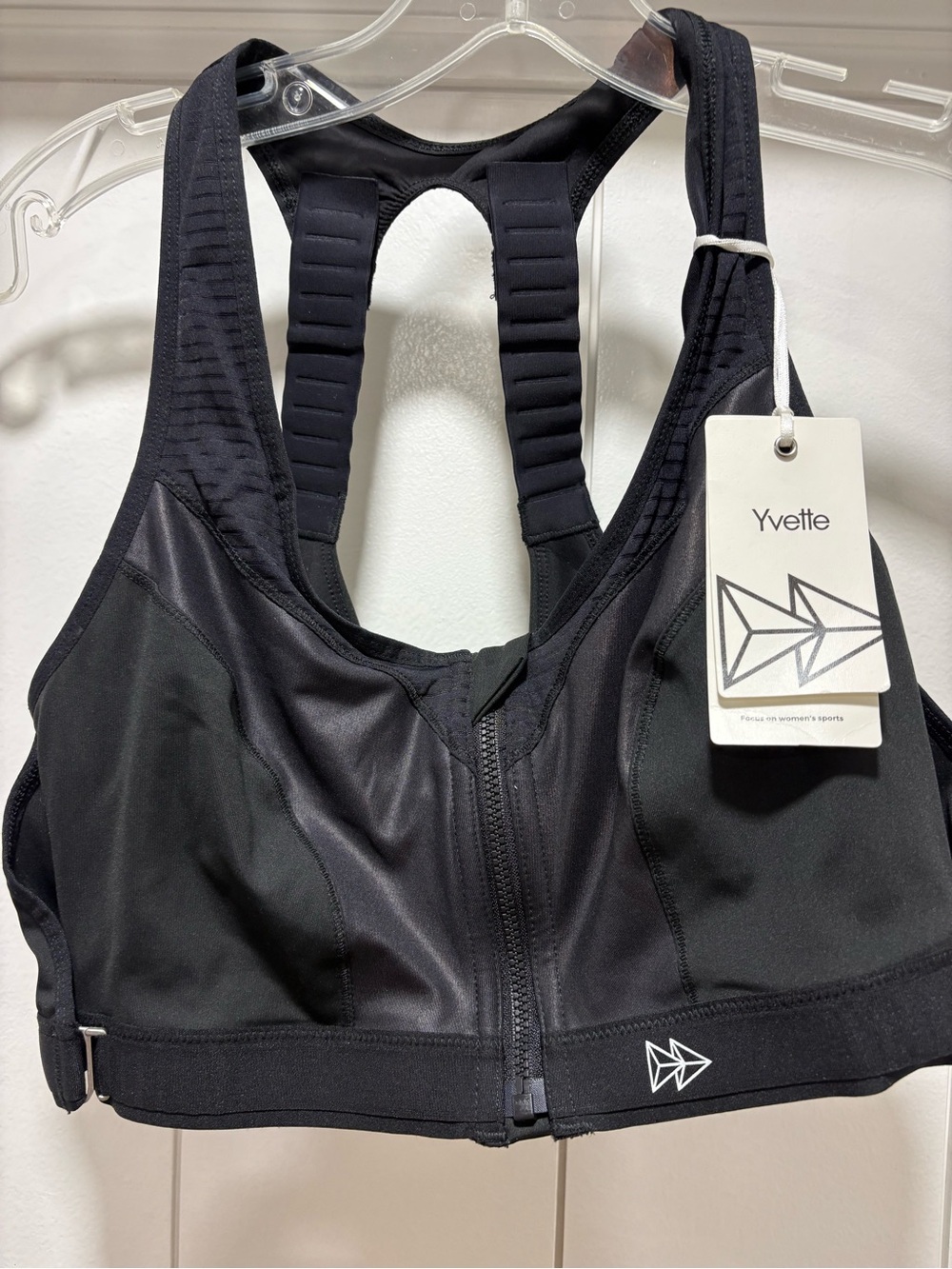 Yvette Power  V-Neck Cross Back Padded Running Sports Bra  M+ 38(D-F) New NWT